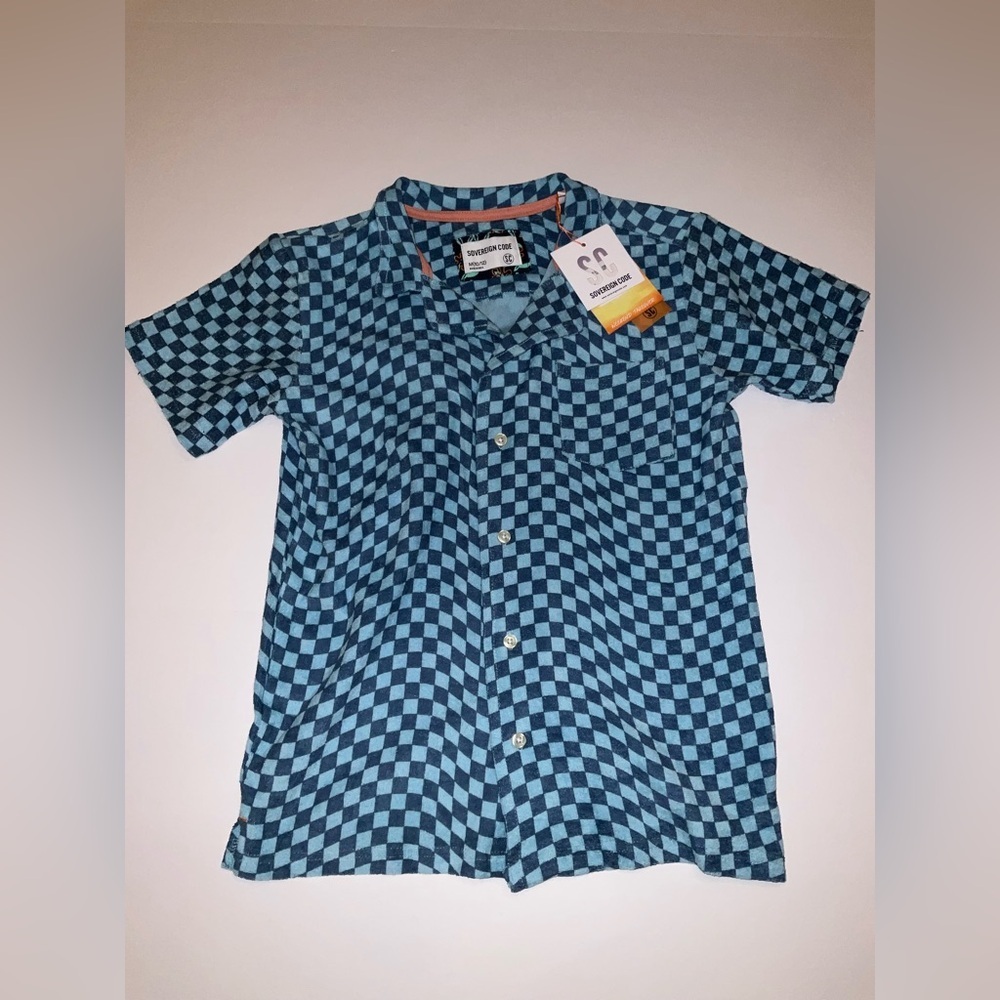 Sovereign Code Weekend Takeover “compass” boys shirt - size medium (10/12) - NWT
